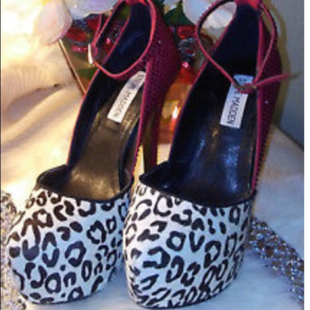 Steve Madden pumps-Deeny